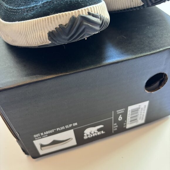 Sorel Women's Out N About Plus Slip-On Size 6 with box - Picture 8 of 9